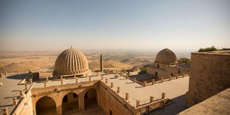 Mardin Reyhaniye Camii dış görünümü